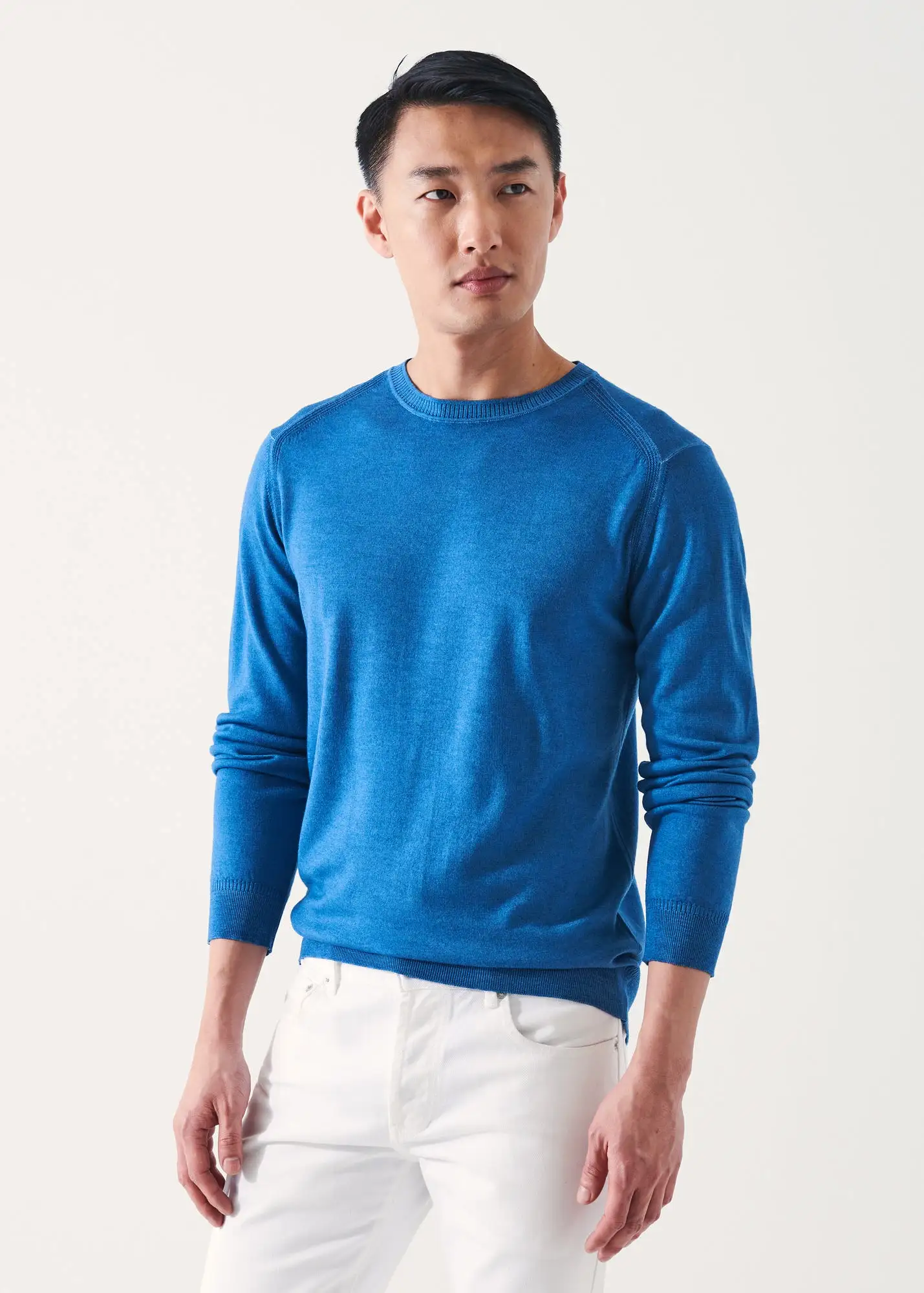 EXTRA-FINE MERINO COLD DYE CREWNECK