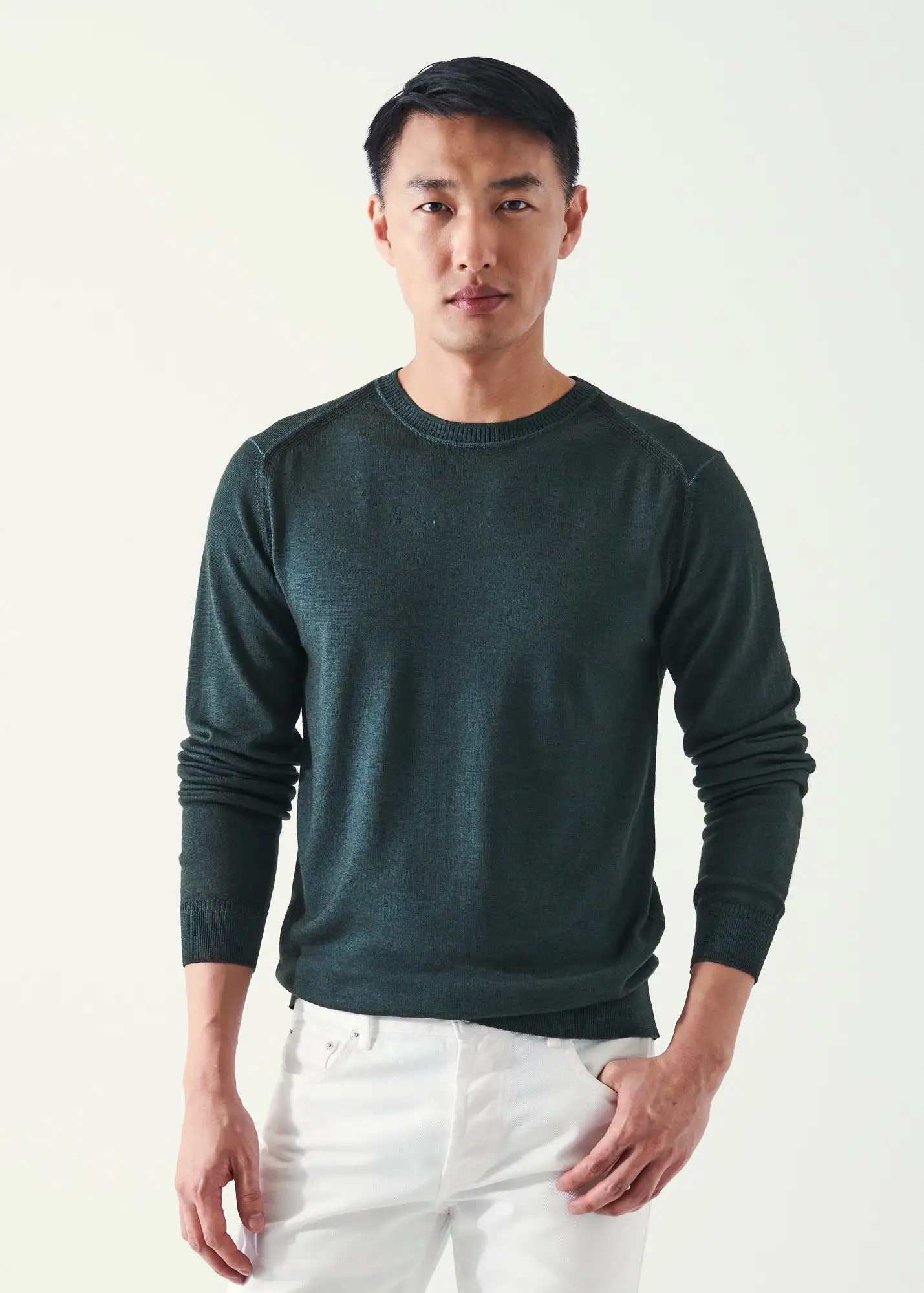 EXTRA-FINE MERINO COLD DYE CREWNECK