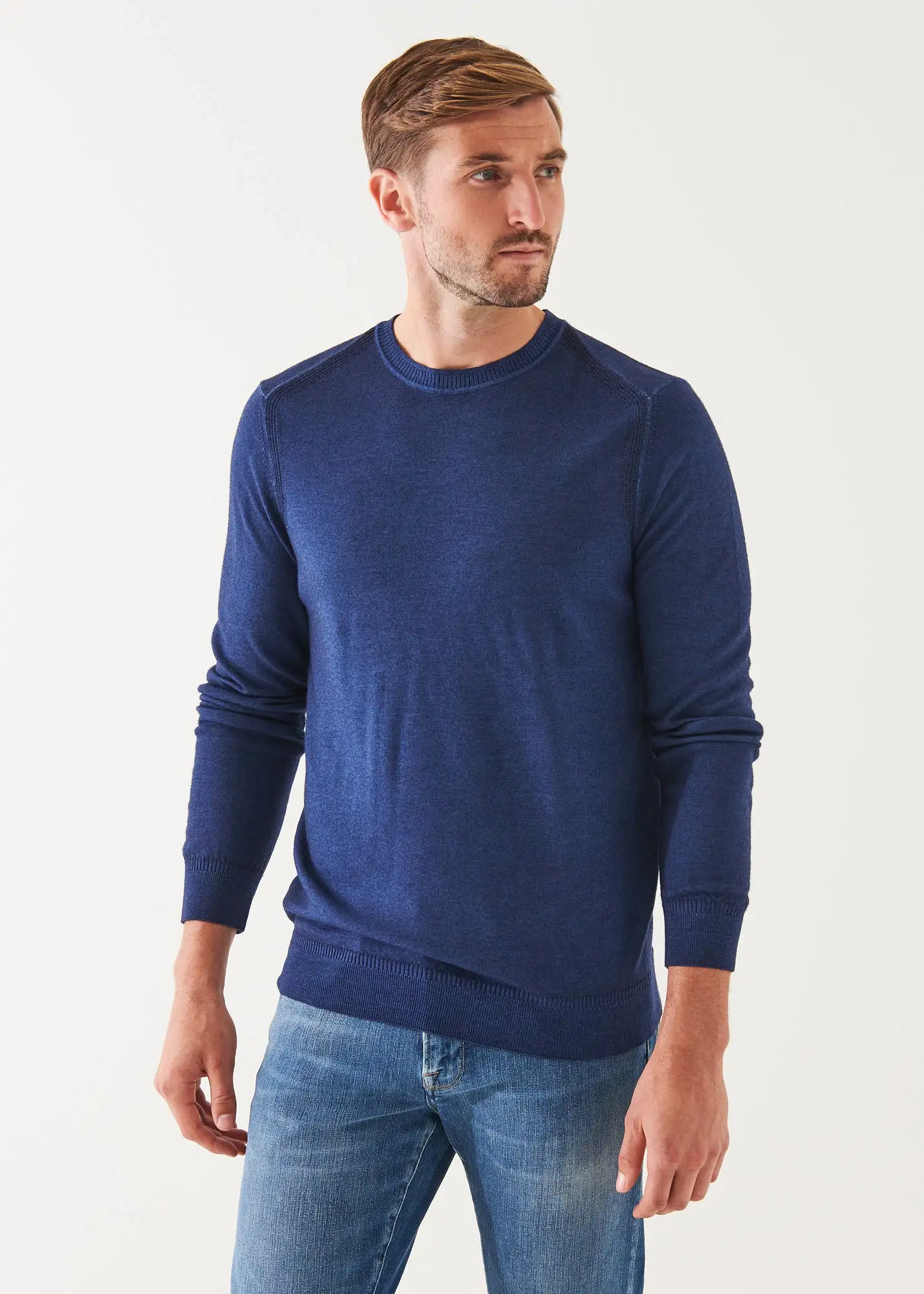 EXTRA-FINE MERINO COLD DYE CREWNECK