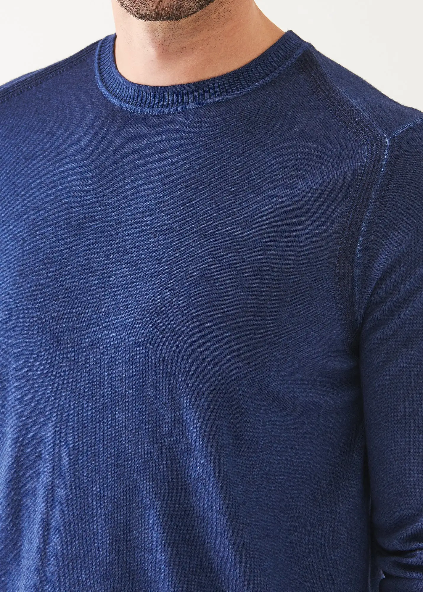 EXTRA-FINE MERINO COLD DYE CREWNECK