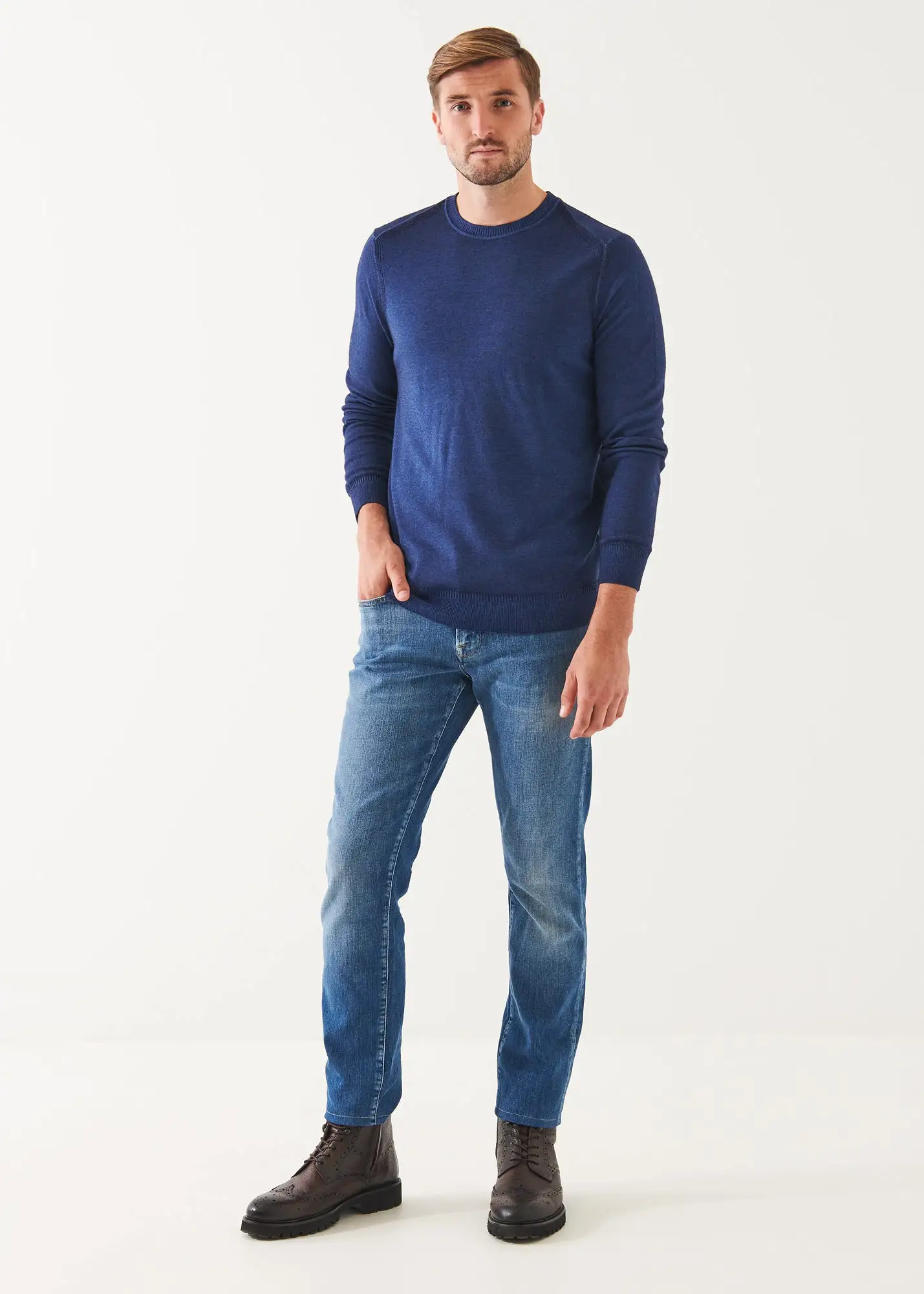 EXTRA-FINE MERINO COLD DYE CREWNECK