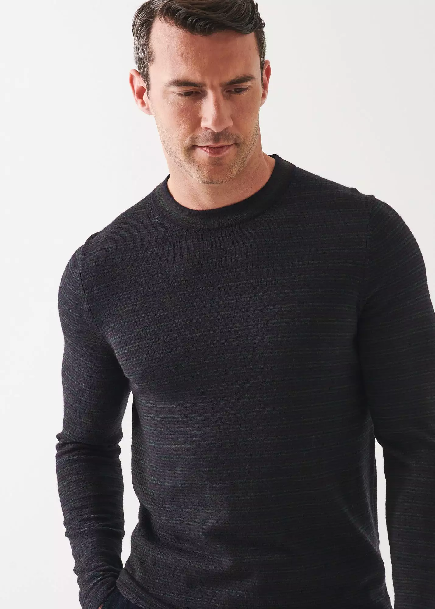 EXTRA-FINE MERINO MULTI STRIPE CREWNECK