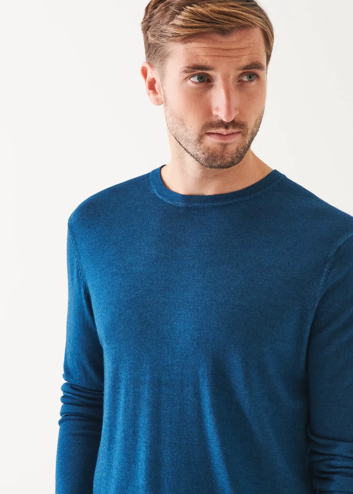 EXTRA-FINE MERINO VINTAGE WASH CREWNECK