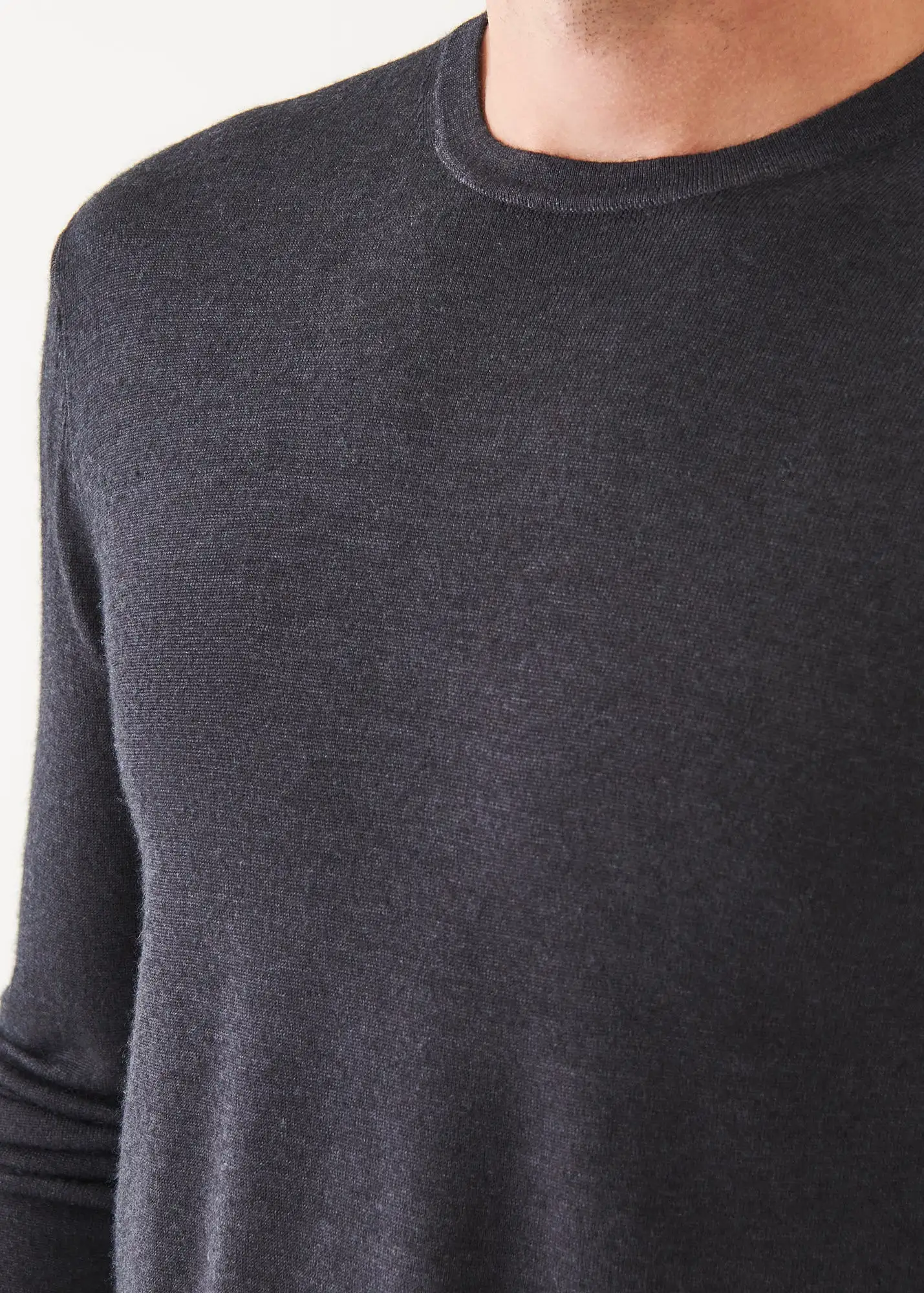 EXTRA-FINE MERINO VINTAGE WASH CREWNECK