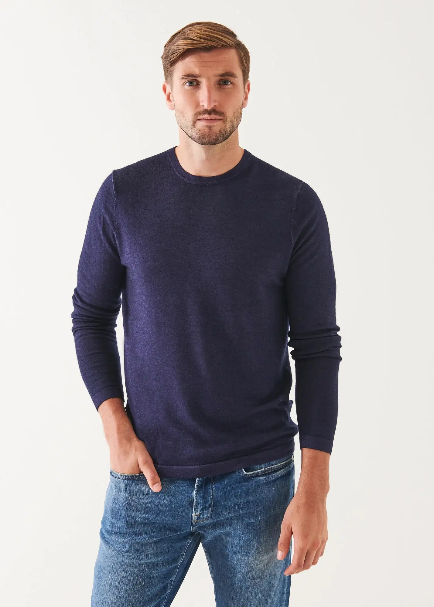 EXTRA-FINE MERINO VINTAGE WASH CREWNECK