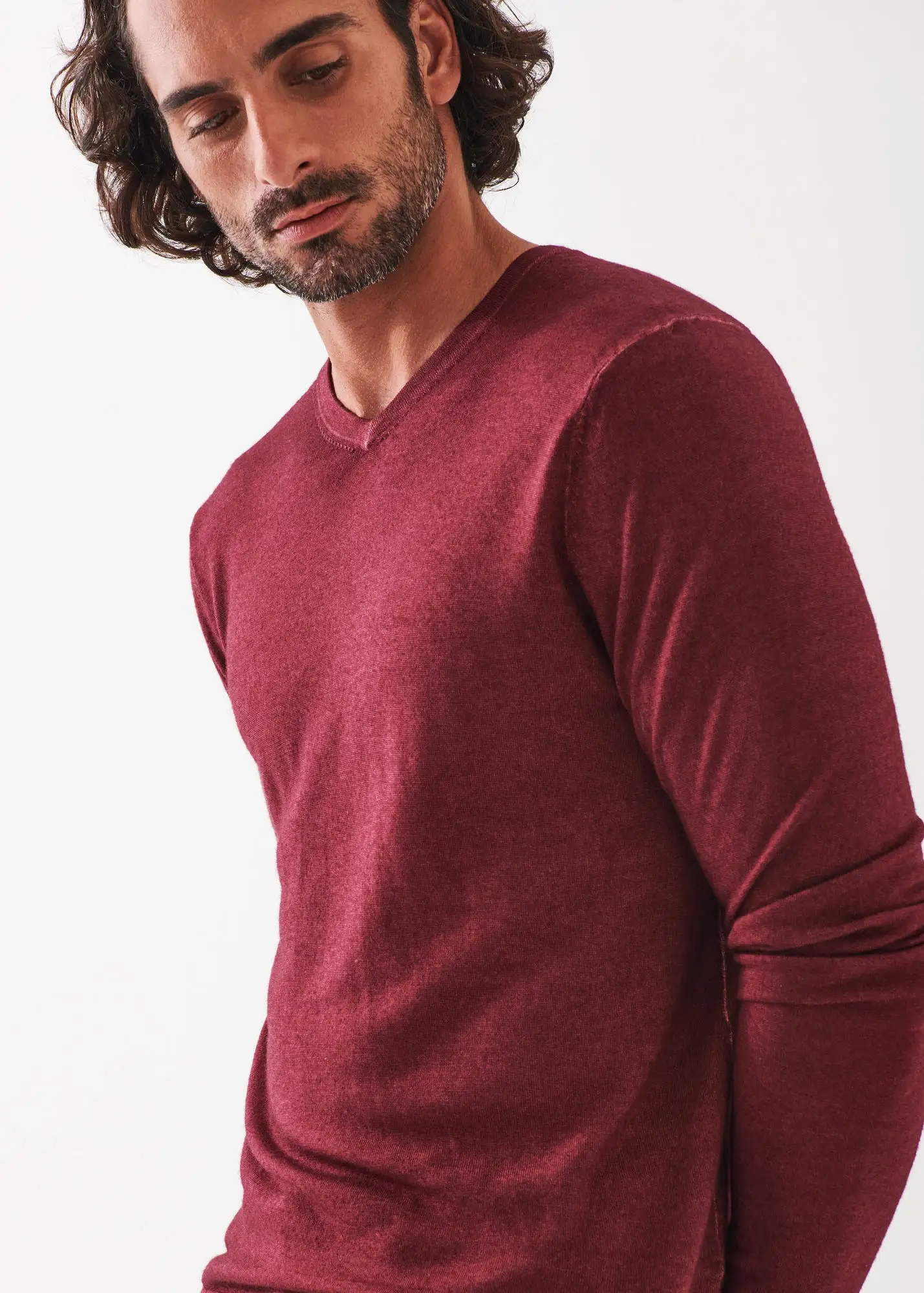 EXTRA-FINE MERINO VINTAGE WASH V-NECK