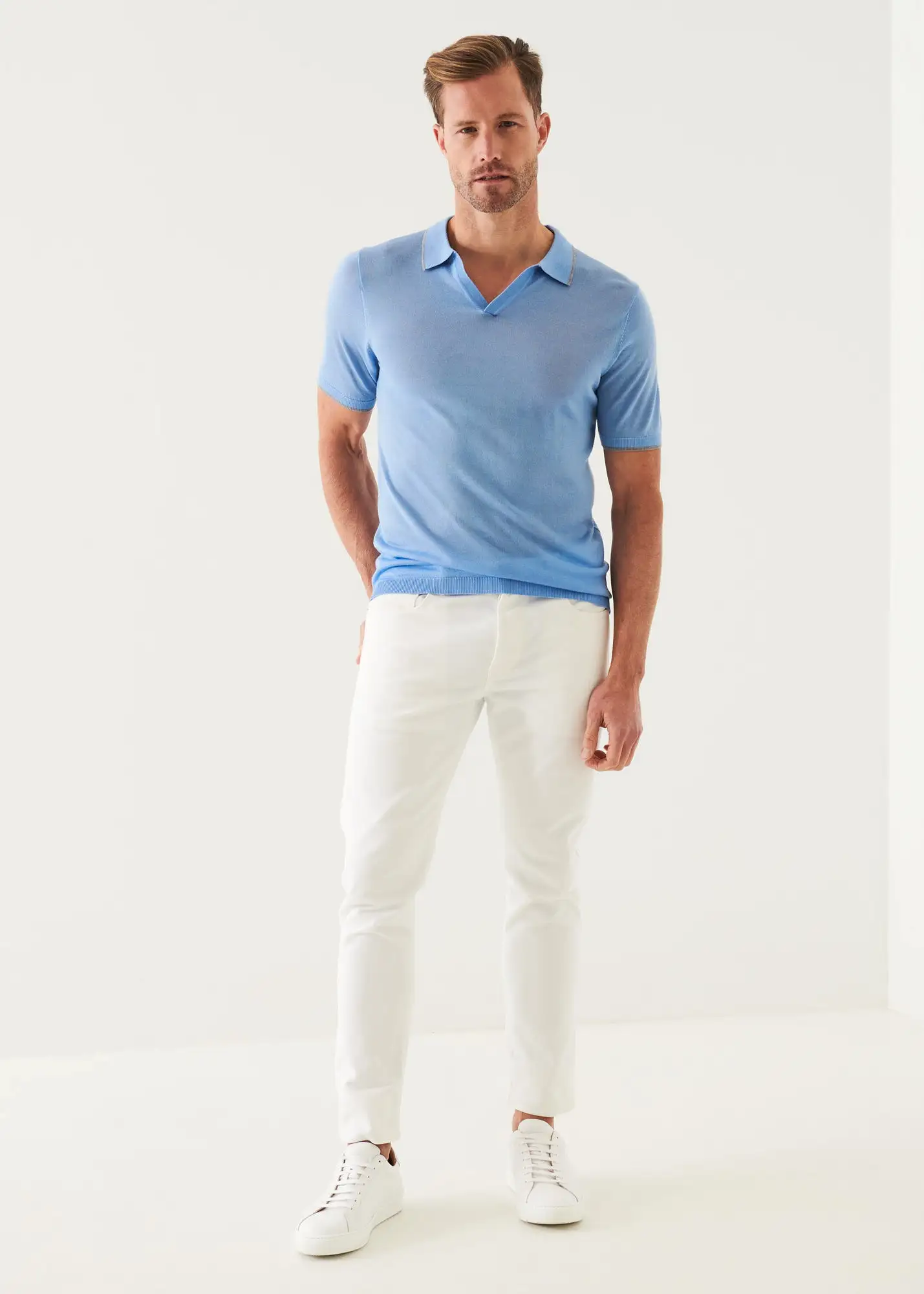 LIGHTWEIGHT MERINO BLEND OPEN POLO