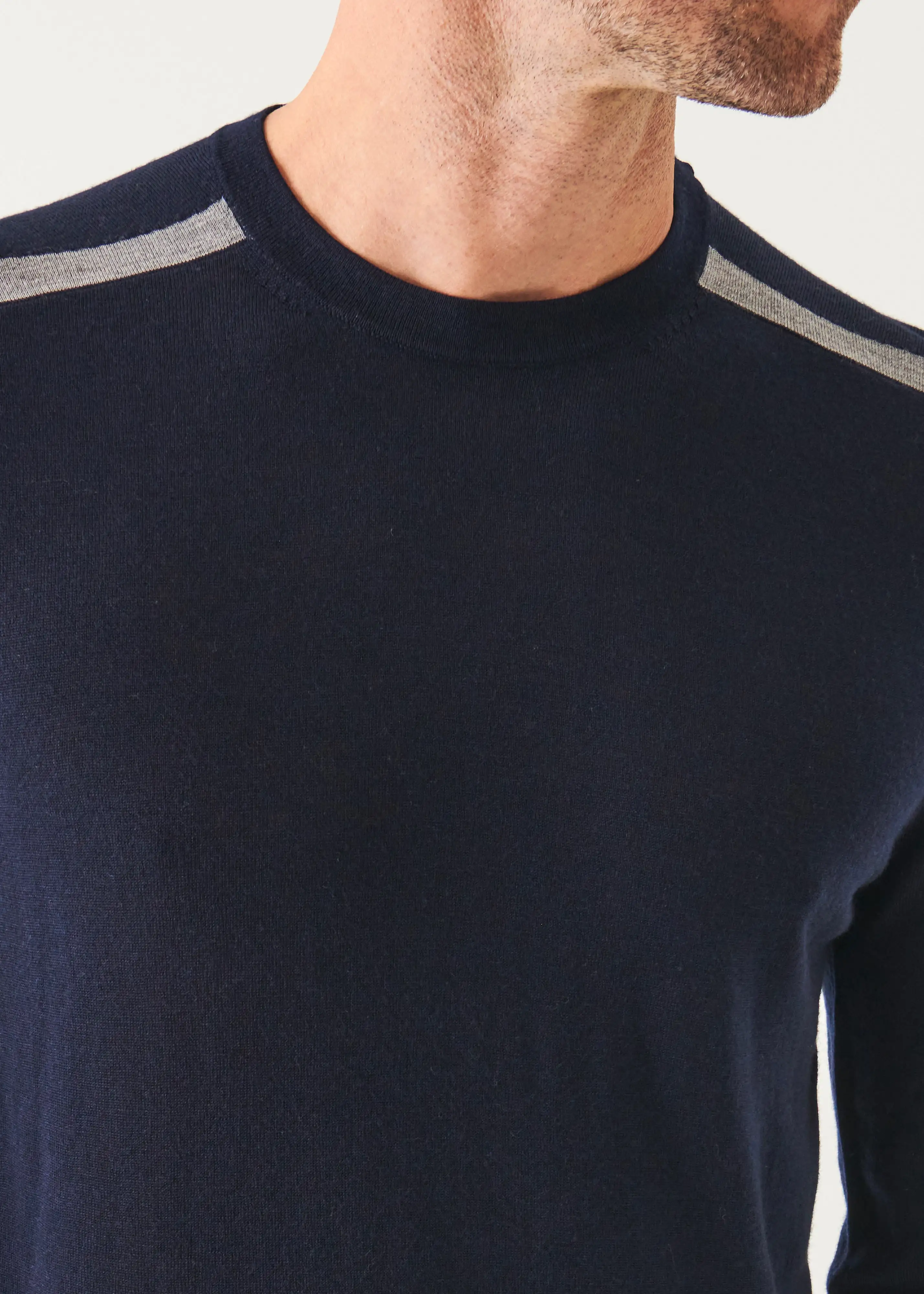 SHOULDER TIPPED MERINO WOOL CREWNECK