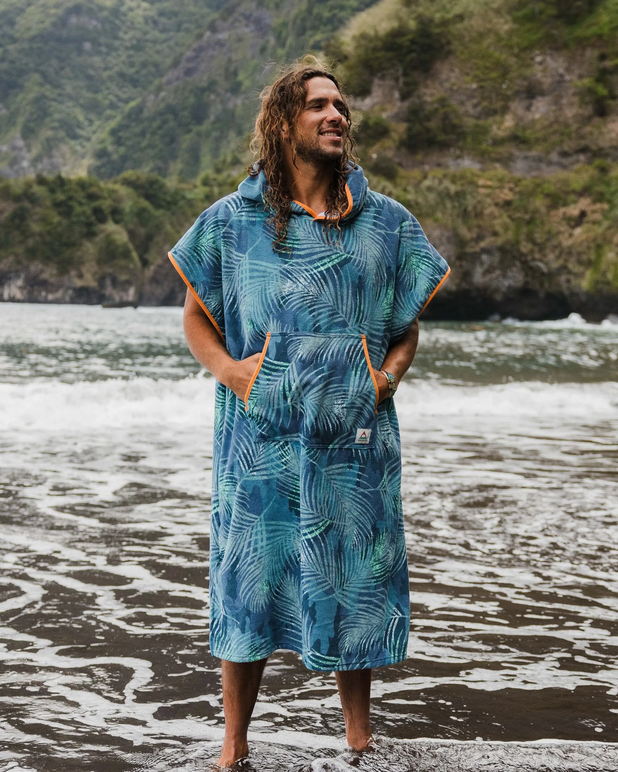 Tulum Recycelter Surf-Poncho - Palm Camo Moonlight